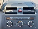 Volkswagen Touran (2014) 2.0 TDi, DSG, bixen, panor - náhled 14