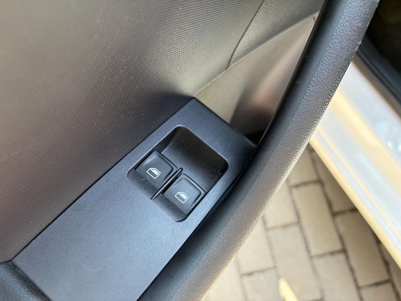 Škoda Rapid 1.2 TSI Ambition - fotka 27 z 30