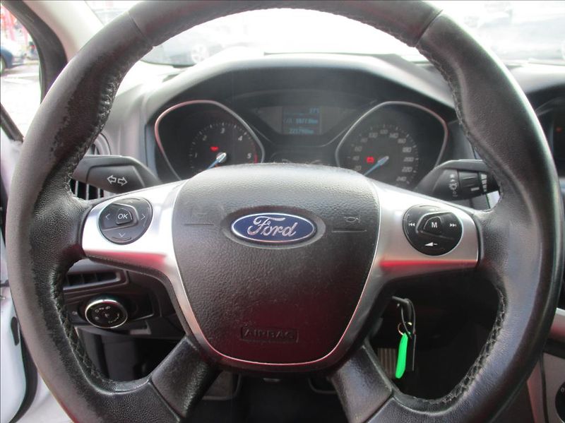 Ford Focus 1,6 TDCi, klima,serv.kniha,CZ, - fotka 18 z 29