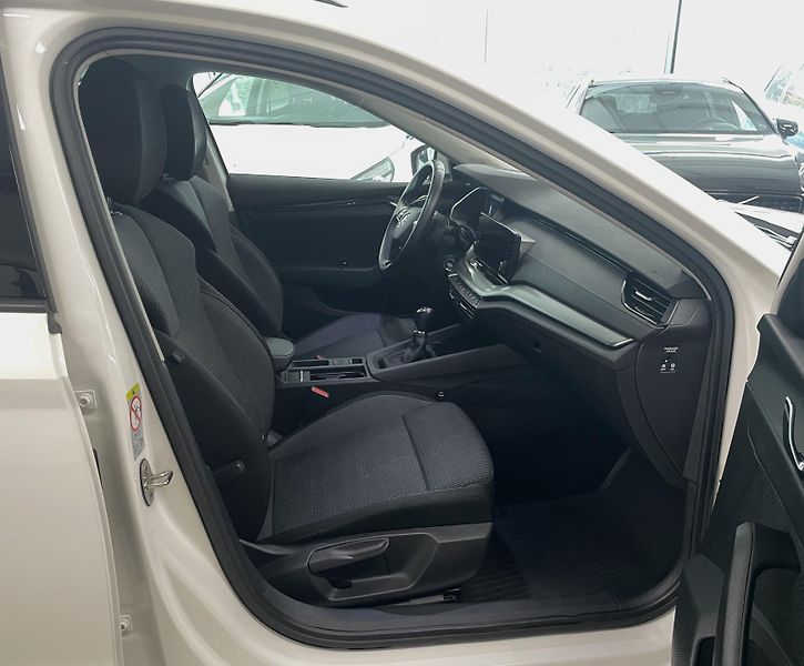 Škoda Octavia 2.0 TDI, 85 KW, AMBITION, ČR - fotka 10 z 27