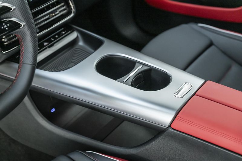 Mercedes-Benz CLA 220 AMG*4MATI*Superscreen*Pano - fotka 32 z 38