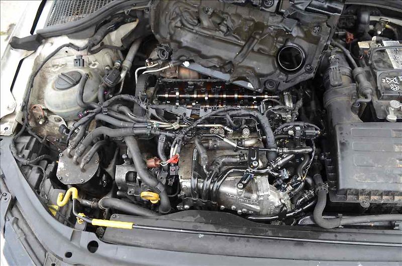 Škoda Octavia (2017) COMBI III. 1,6 TDI - fotka 20 z 26