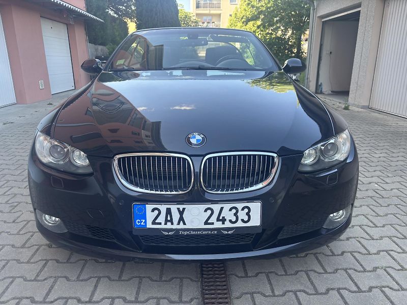 BMW Řada 3 (2008) - fotka 25 z 27
