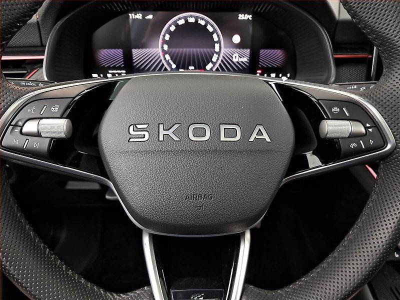 Škoda Kamiq (2025) 1.0 TSI, MONTE CARLO, KEYLESS - fotka 17 z 19