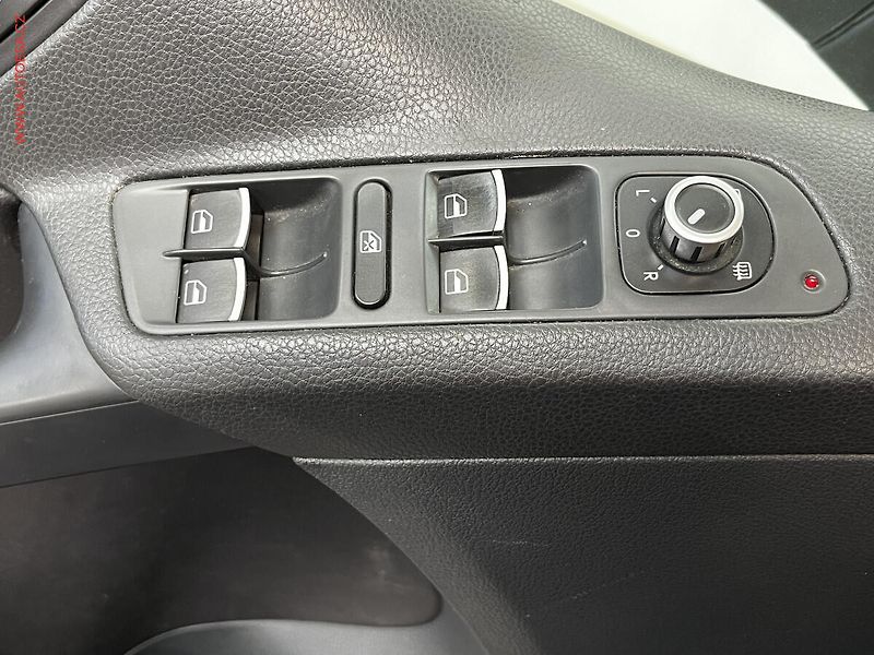Volkswagen Tiguan (2013) 2.0TDi 4x4, R-Line, DSG - fotka 20 z 21