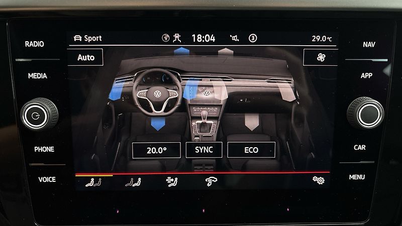 Volkswagen Arteon 1.4 TSI PHEV DSG R-Line Shooti - fotka 28 z 32