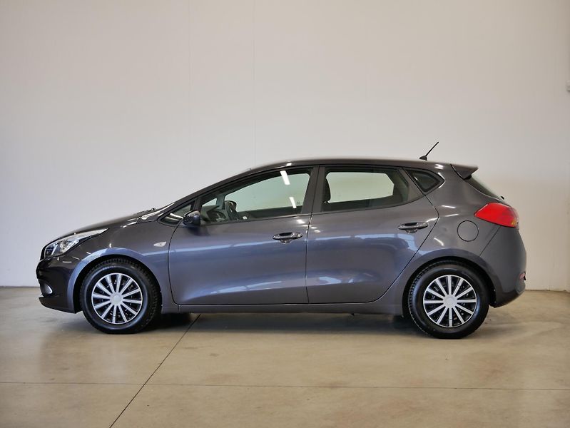 Kia Ceed - fotka 3 z 23