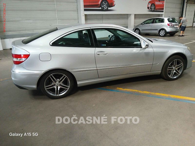 Mercedes-Benz CLC (2010) 1.6 i, ČR - fotka 2 z 3