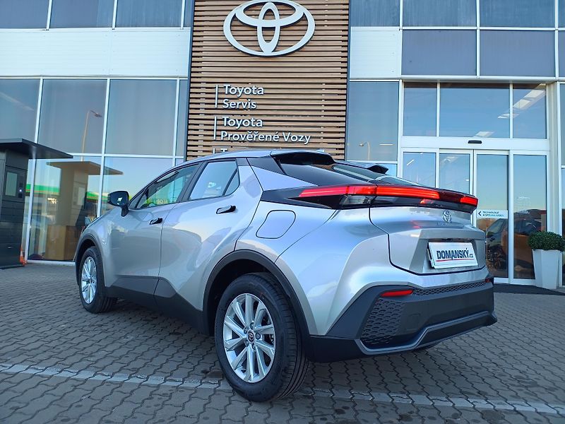Toyota C-HR (2026) 1.8 FHEV COMFORT - 0% úrok - fotka 4 z 13