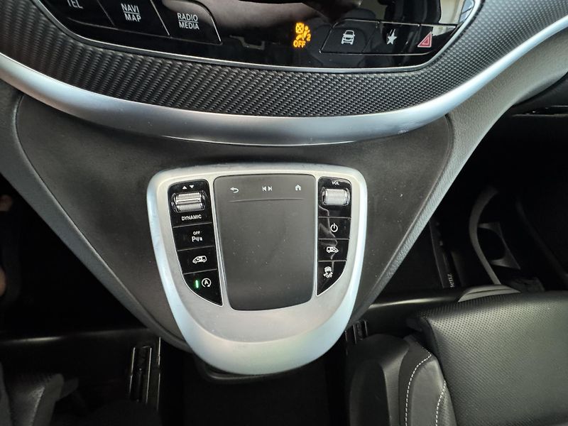 Mercedes-Benz Třídy V (2022) V300d 4M LREZERVACE - fotka 34 z 38