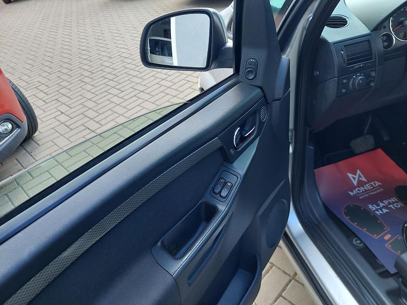 Opel Meriva (2006) 1.6i-16v automat - fotka 10 z 32