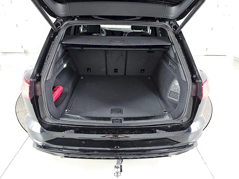 Volkswagen Touareg (2026) 3.0TDI 4x4 210kW R-LINE - fotka 35 z 35