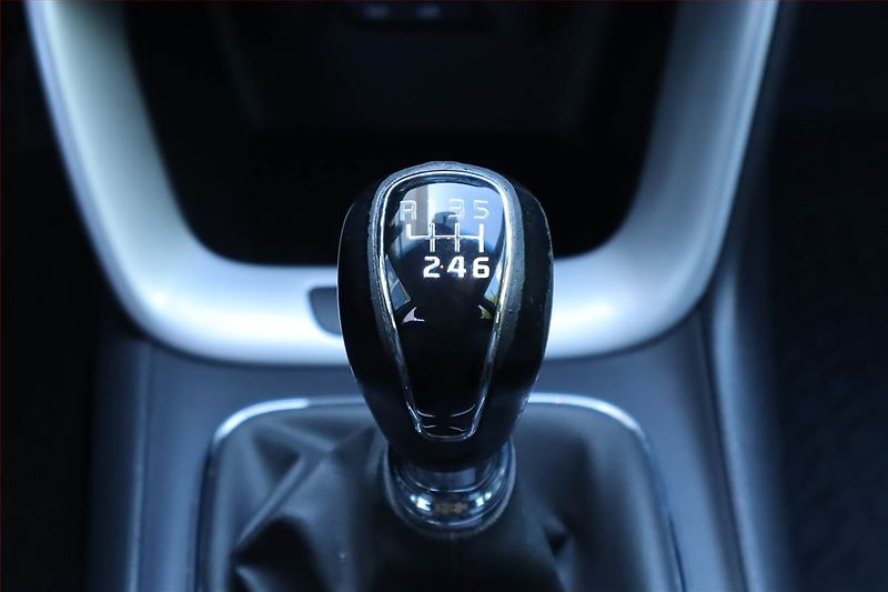 Kia Ceed (2014) 1.4 CVVT, Serv.kniha, Tempomat - fotka 23 z 24