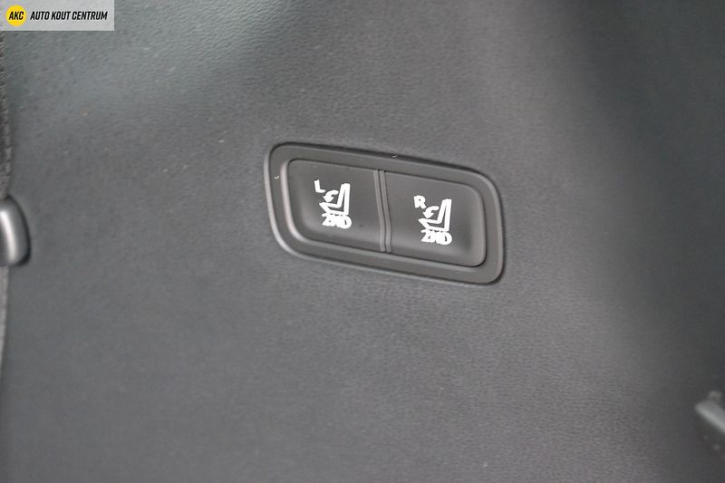 Hyundai Santa Fe 1.6T-GDI HEV 4WD CALLIGRAPHY 7 - fotka 36 z 95
