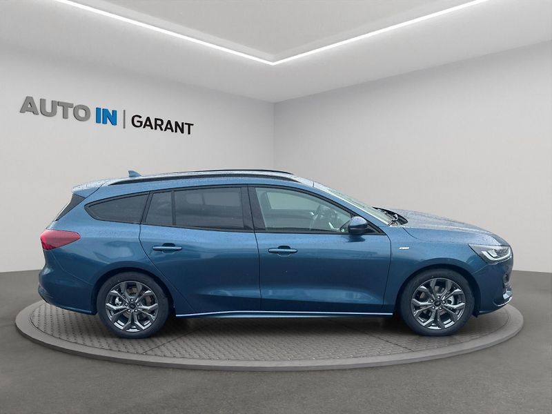 Ford Focus (2025) 1.0 EcoBoost Hybrid ( mHEV ) 1 - fotka 8 z 10