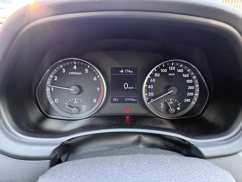 Hyundai i30 WG 1.0T-GDi 88kW REZERVACE - fotka 17 z 29