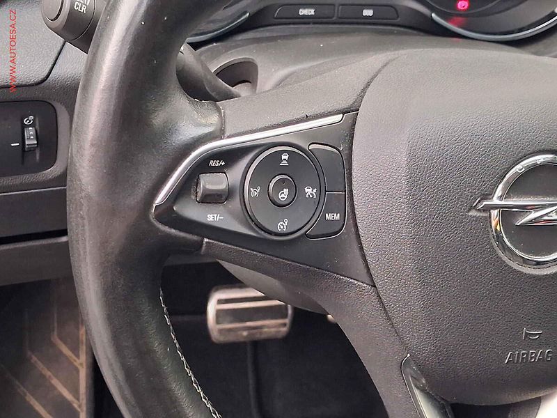 Opel Grandland X (2021) 1.2T, Ultimate, AT, kůže - fotka 14 z 19