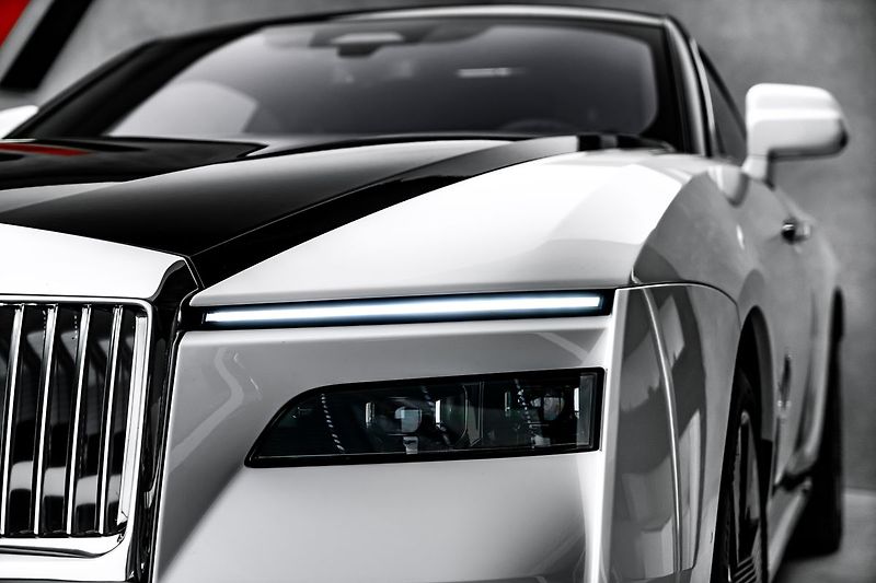Rolls-Royce Spectre - fotka 15 z 29