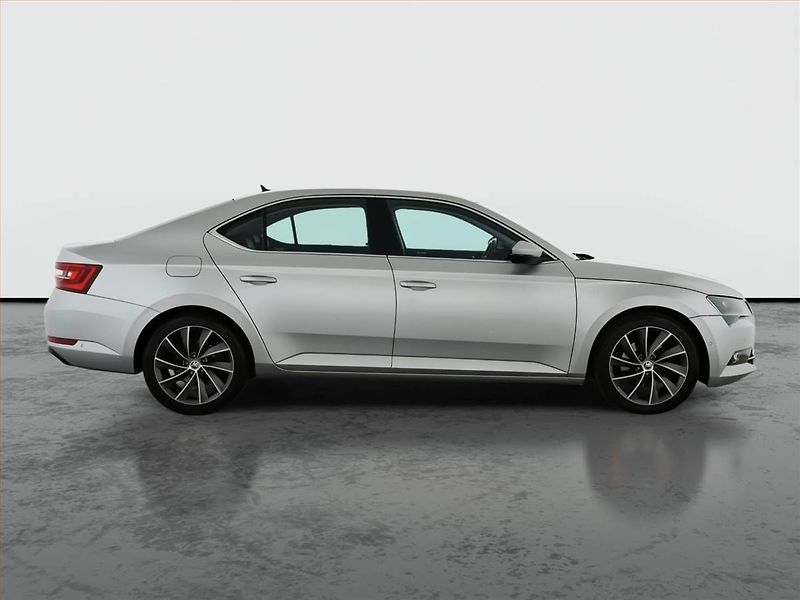 Škoda Superb (2016) Laurin&Klement 2.0 TDI - fotka 6 z 20