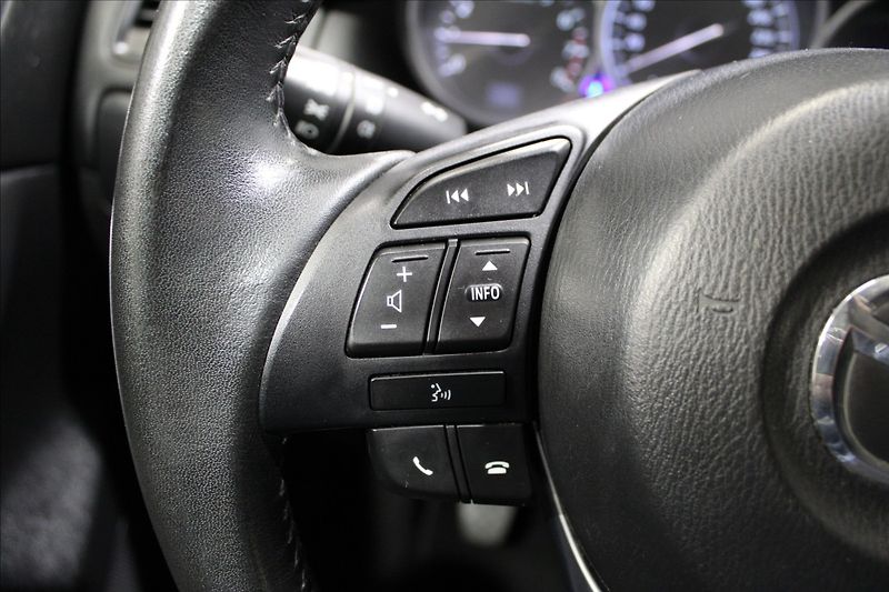 Mazda CX-5 2,0 Skyactiv AWD - fotka 17 z 33