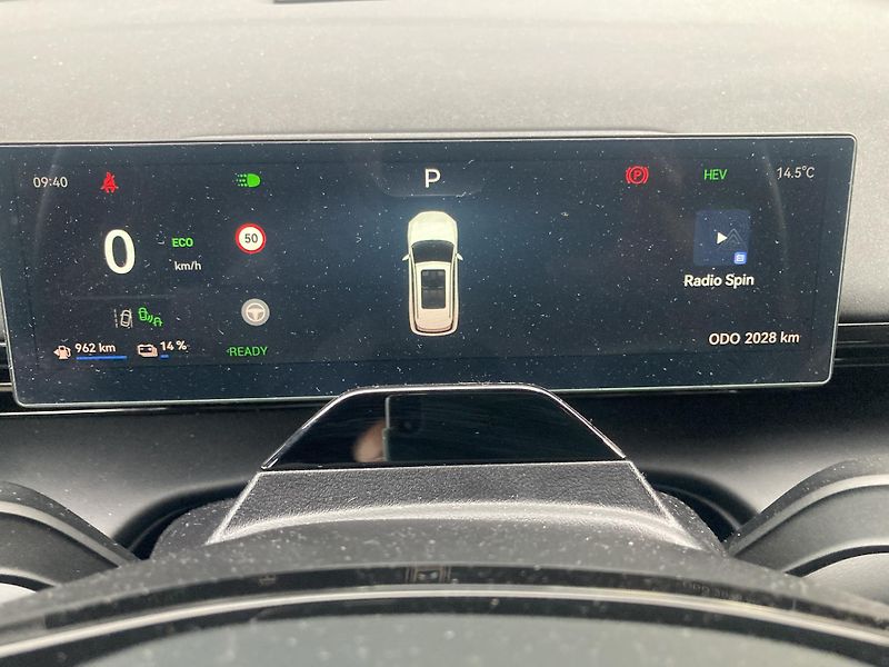 Omoda 7 (2026) Luxury 1.5 T-GDi PHEV - fotka 7 z 11