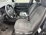 Ford Focus 1,6 i 16V 74kw Klima Tažné 2sa - náhled 9