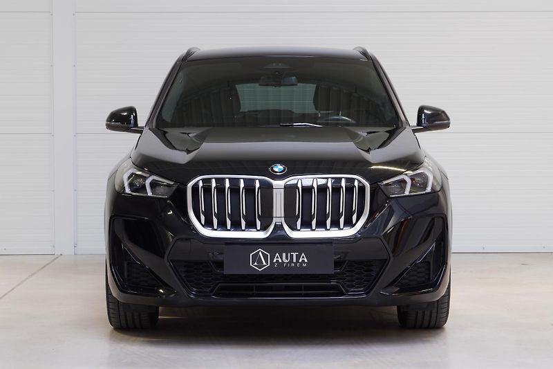 BMW X1 Xdrive23d,M-Paket,DPH,PAMĚTI - fotka 2 z 34