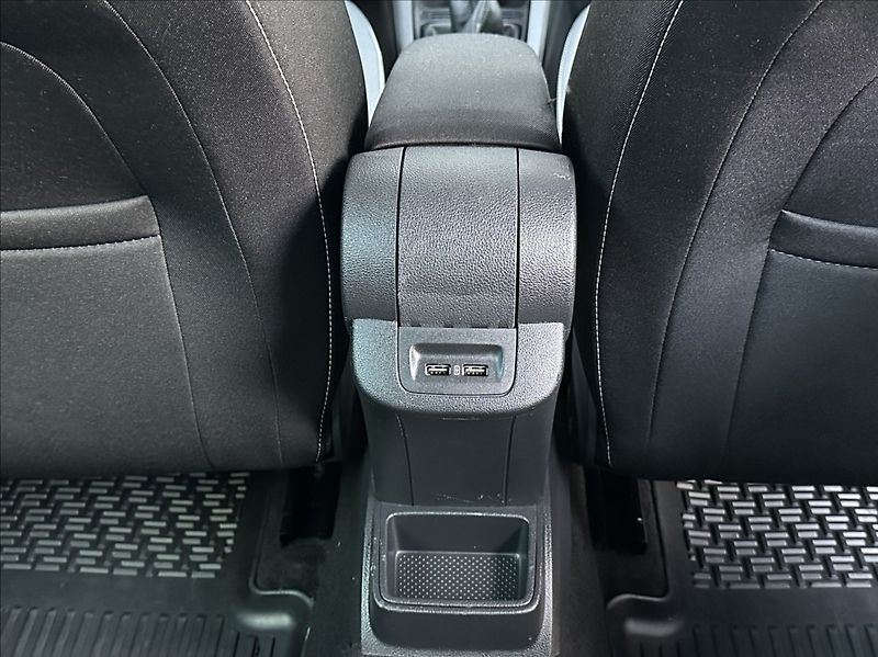 Škoda Fabia 1,0 TSI 95PS  Ambition Top - fotka 30 z 52