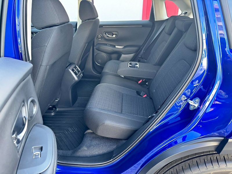 Honda ZR-V (2026) 2.0eHEV 135kW ELEGANCE skladem - fotka 20 z 34