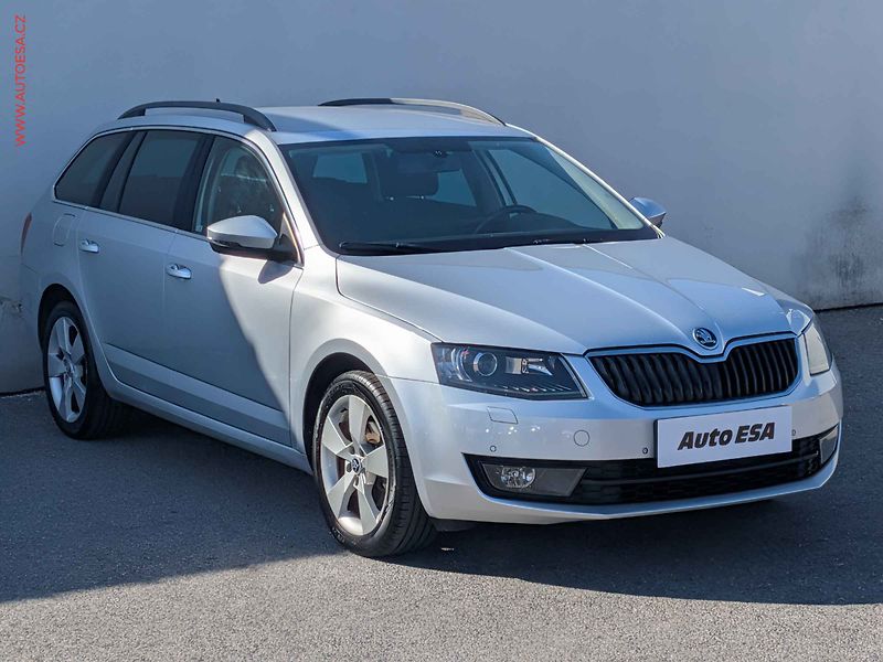 Škoda Octavia (2013) 1.6TDi, ČR, Elegance, bixen - fotografie inzerátu
