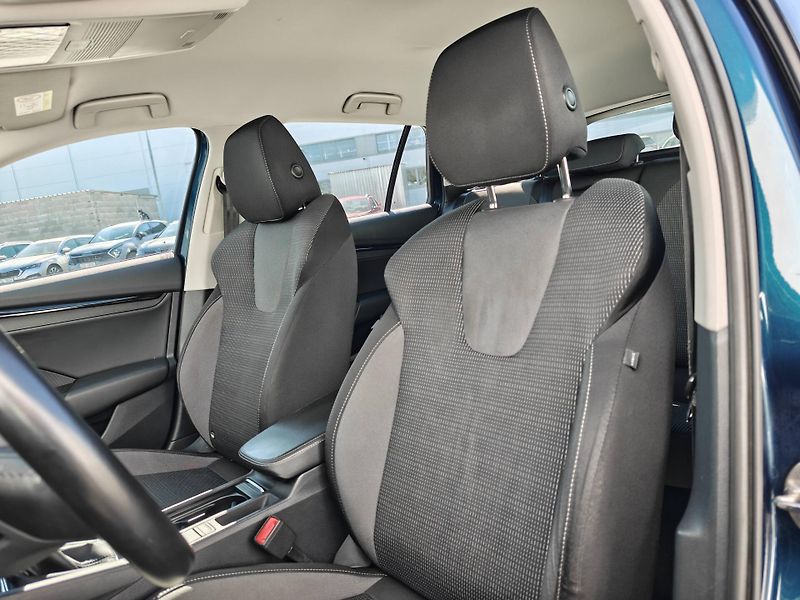 Škoda Octavia Ambition 6MP 1,5TSI - fotka 6 z 20