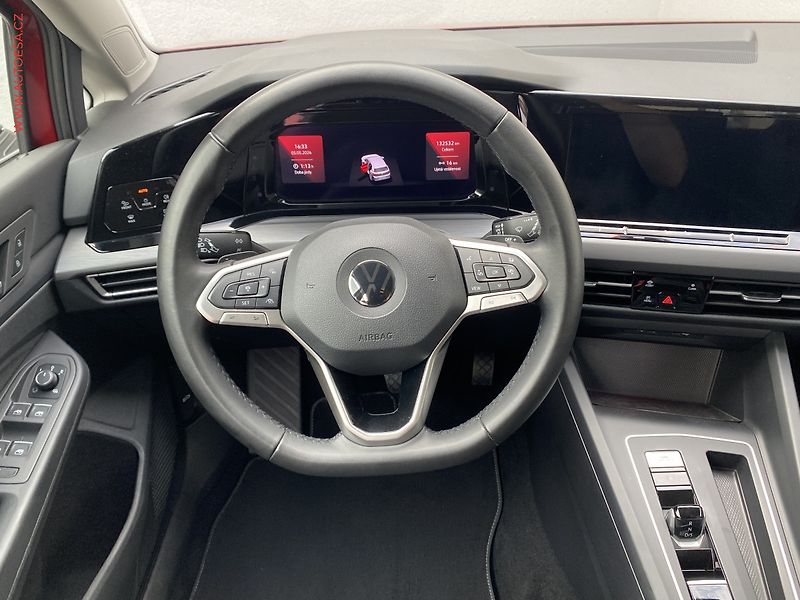 Volkswagen Golf (2020) 1.5 e-TSi, Style, DSG - fotka 11 z 19