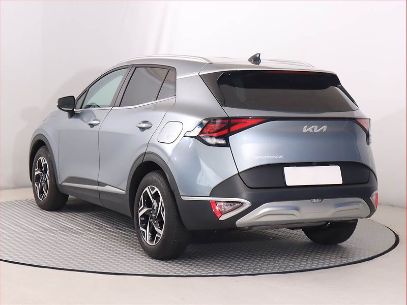 Kia Sportage (2022) 1.6 T-GDI - fotka 4 z 18
