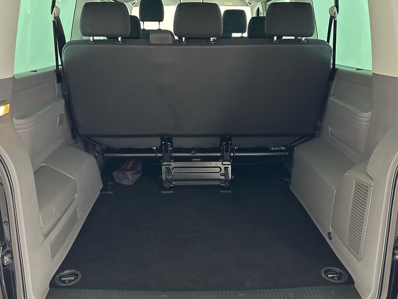 Volkswagen Caravelle Long Comfortline DSG - fotka 10 z 27