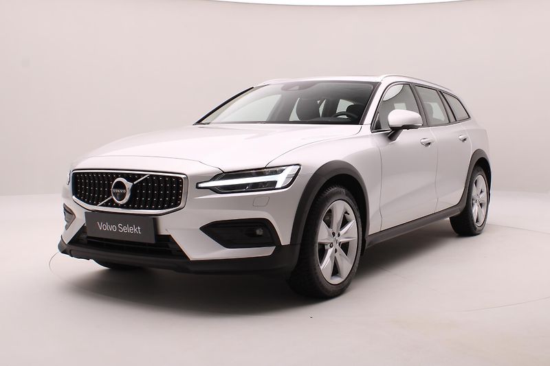 Volvo V60 CC B4 AWD MOMENTUM AUT  - fotografie inzerátu