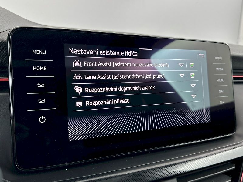 Škoda Scala (2023) DSG 1.5TSI 110kW Monte Carlo - fotka 14 z 32