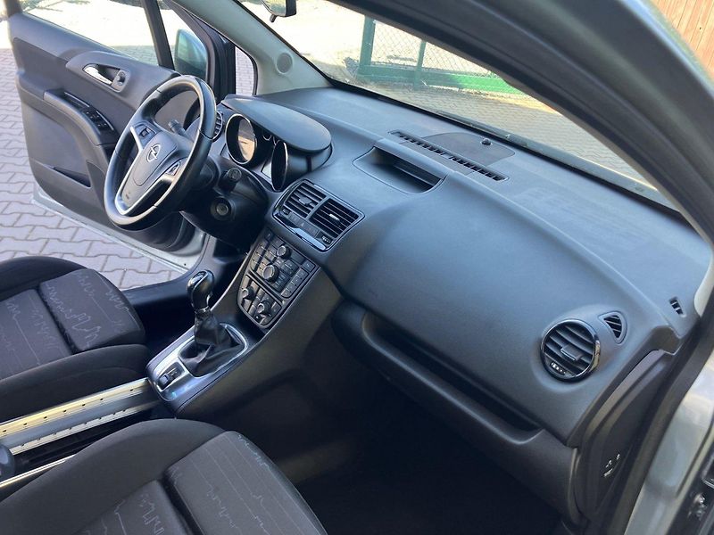 Opel Meriva 1.3 DTC (55kW)*TAŽNÉ ZAŘÍZENÍ* - fotka 8 z 14