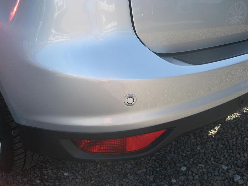 Ford C-MAX 1.5 Ecob 110kW 1.maj-DPH-ČR!!! - fotka 7 z 30
