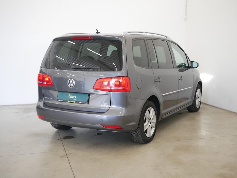 Volkswagen Touran - fotka 2 z 27