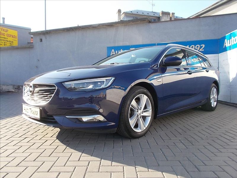 Opel Insignia ST 1.6 CDTi 100kW INNOVATION - fotka 32 z 46