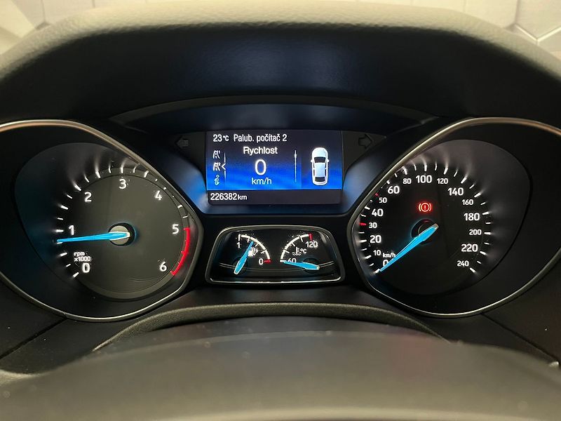 Ford Focus 2.0 TDCi 110kW SPORT - fotka 12 z 63