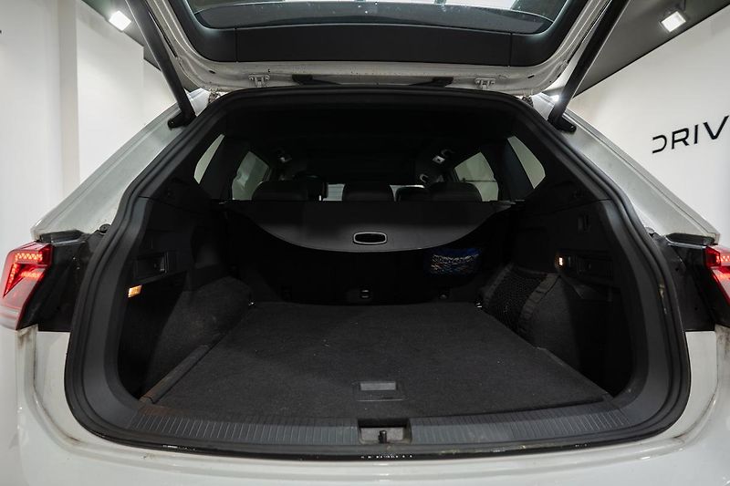 Volkswagen Tiguan Allspace (2019) 2.0 TSI 162 kW 4Motion R-Line - fotka 24 z 30