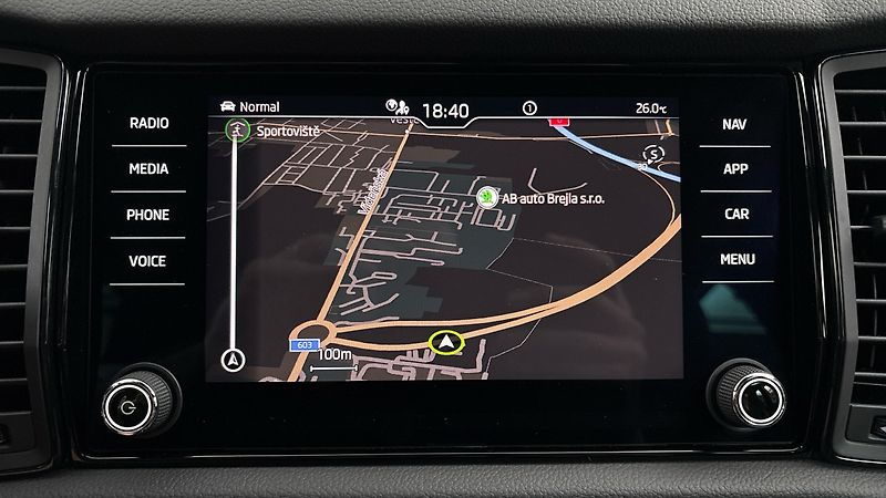 Škoda Kodiaq 2.0 TDI DSG 4x4 Sportline - fotka 28 z 30