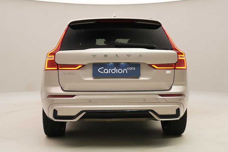 Volvo XC60 T6 AWD RECHARGE DARK ULTIMATE  - fotka 11 z 66