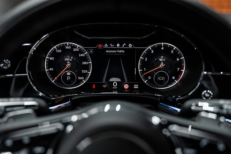 Bentley Continental GT V8 - fotka 8 z 20