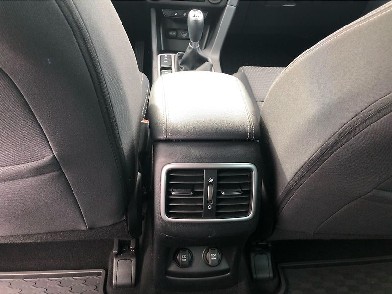 Kia Sportage 2,0 CRD| - fotka 23 z 29
