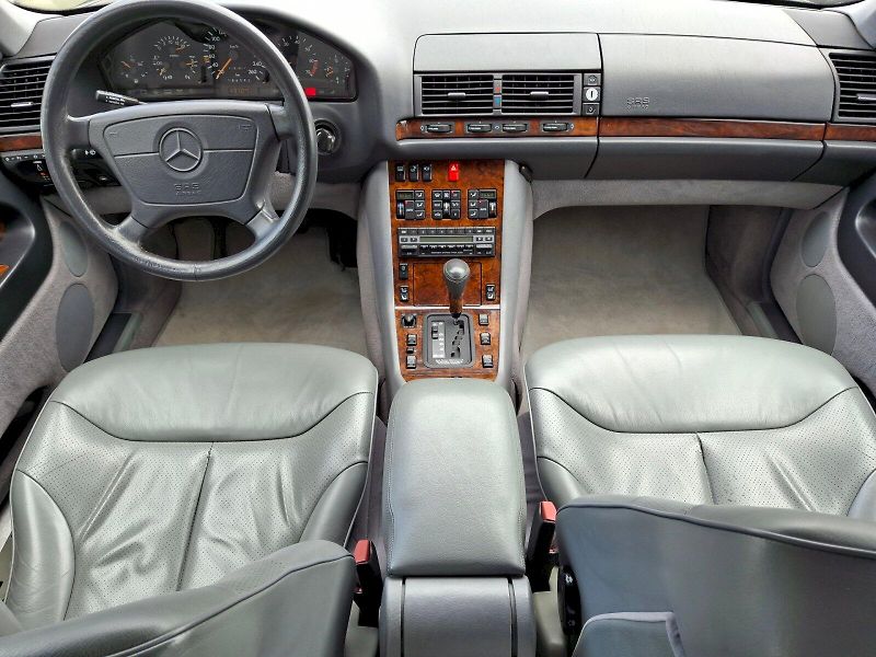 Mercedes-Benz Třídy S (1991) 400 SEL 4,2i 210kW - fotka 5 z 31