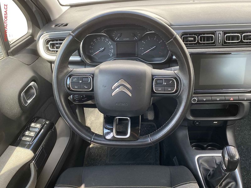 Citroën C3 (2018) 1.2 PT, Shine, navi - fotka 11 z 17
