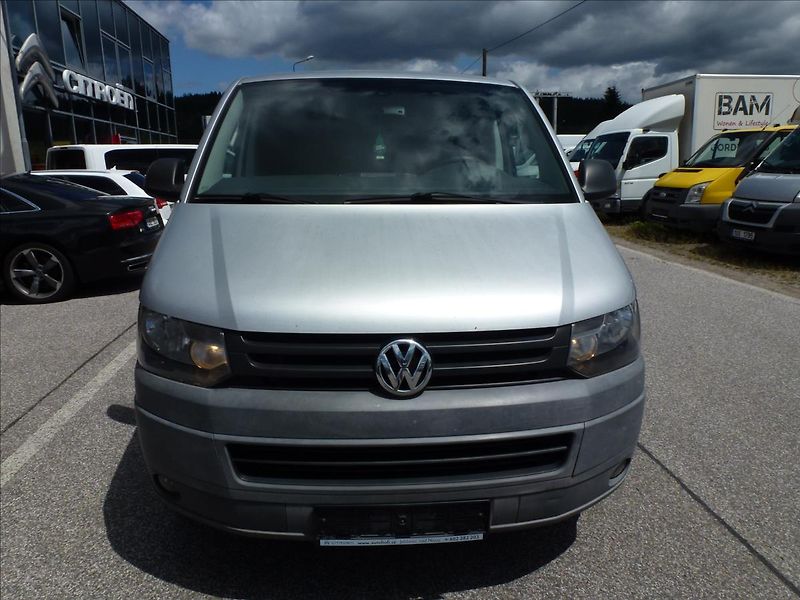 Volkswagen Transporter 2,0 TDI - fotka 3 z 31