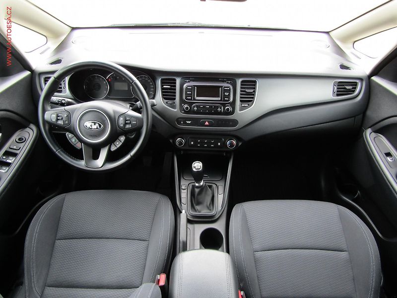 Kia Carens (2017) 1.6i, ČR, servis.kniha, AC - fotka 8 z 20
